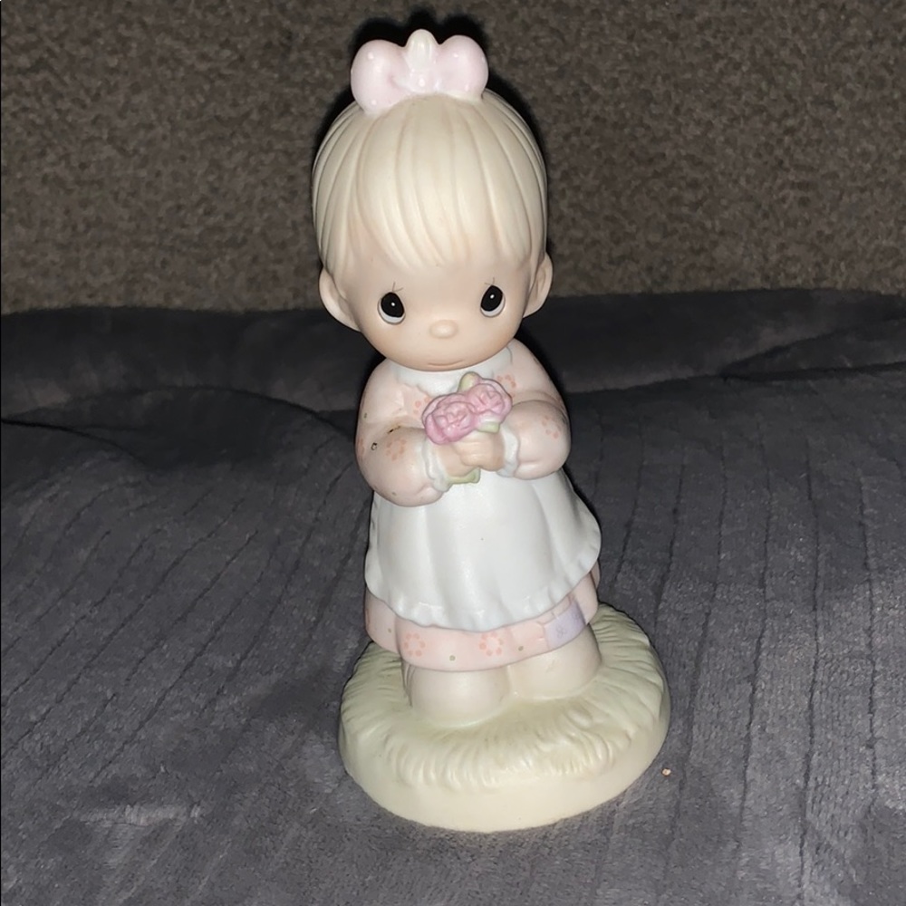 Precious Moments Sculpture